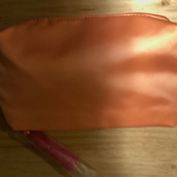 Estée Lauder Cosmetic/makeup bag orange/coral - Picture 6 of 7